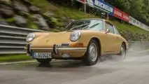 Porsche 911 (1966) in Sandbeige
