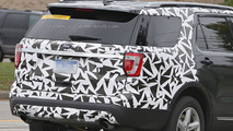 2016 Ford Explorer facelift spy photo