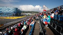 Fans in the grandstand and Valtteri Bottas, Mercedes AMG F1 W08