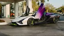Lamborghini Sian in bianco, viola e nero