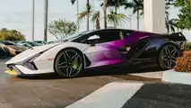 Lamborghini Sian in bianco, viola e nero