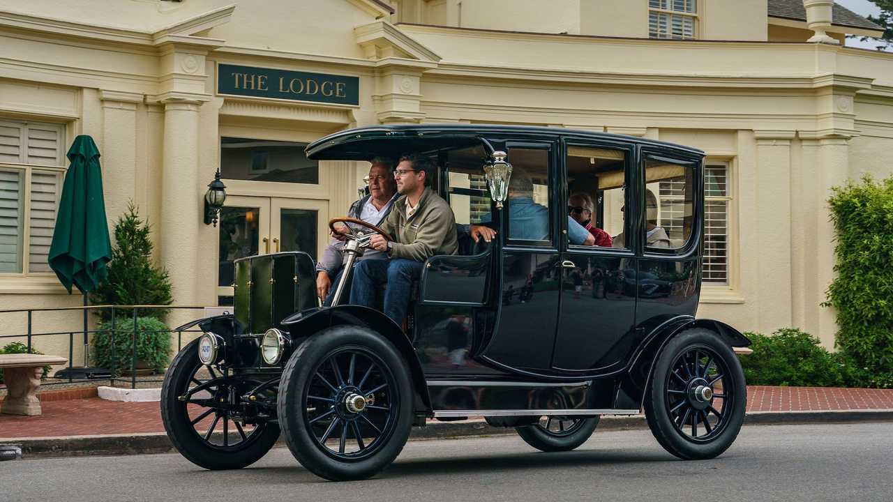 Rauch & Lang TC4 Brougham (1912)
