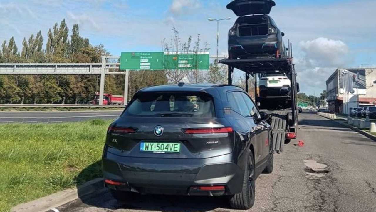 BMW iX