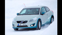 Elektro-Volvo in der Kälte