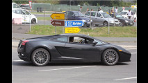 Lambo mit Goldkante