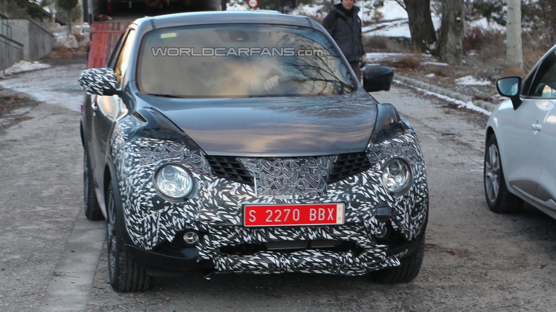 https://cdn.motor1.com/images/mgl/7v0RA/s6/2014-446752-nissan-juke-facelift-spy-photo1.jpg