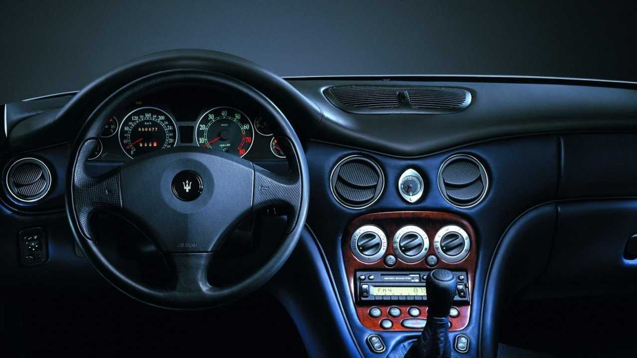 Panneau avant Maserati 3200 GT