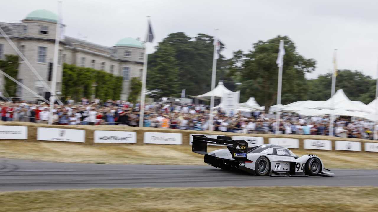 Volkswagen ID.R returns to Goodwood to defend its title