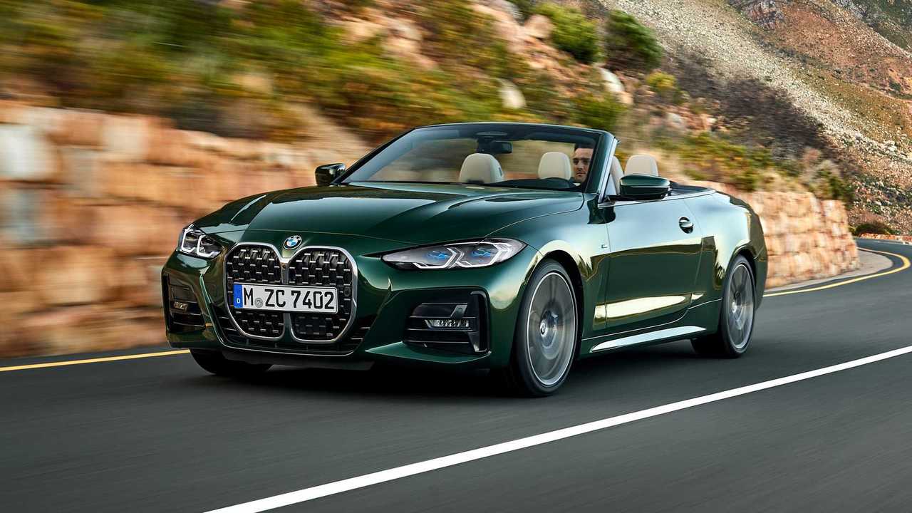 2021 BMW 4 Series Convertible Wall