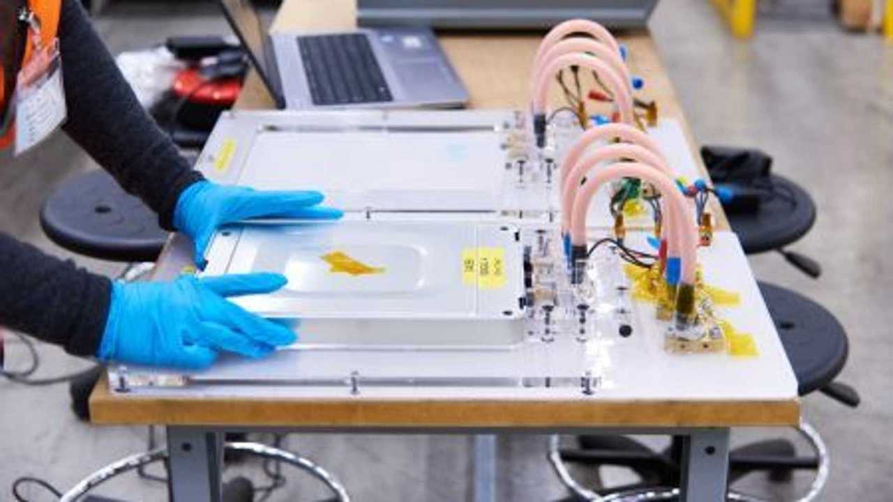 L'Università di Warwick lavora per dare una seconda vita alle batterie della Nissan Leaf