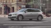 Kombiniert mit dem 1.0 TSI (95 PS) startet der Skoda Scala Clever ab 21.834 Euro.