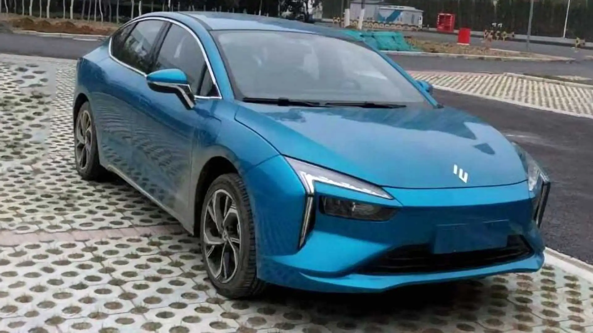 Ezoom Yi Is A New Electric Sedan From China With Renault Connections