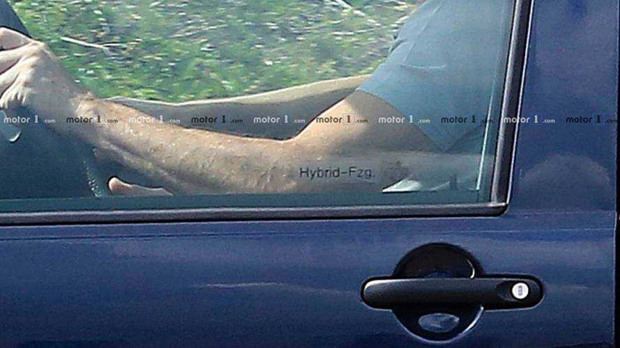 Volkswagen T7 GTE Hybrid spy photo