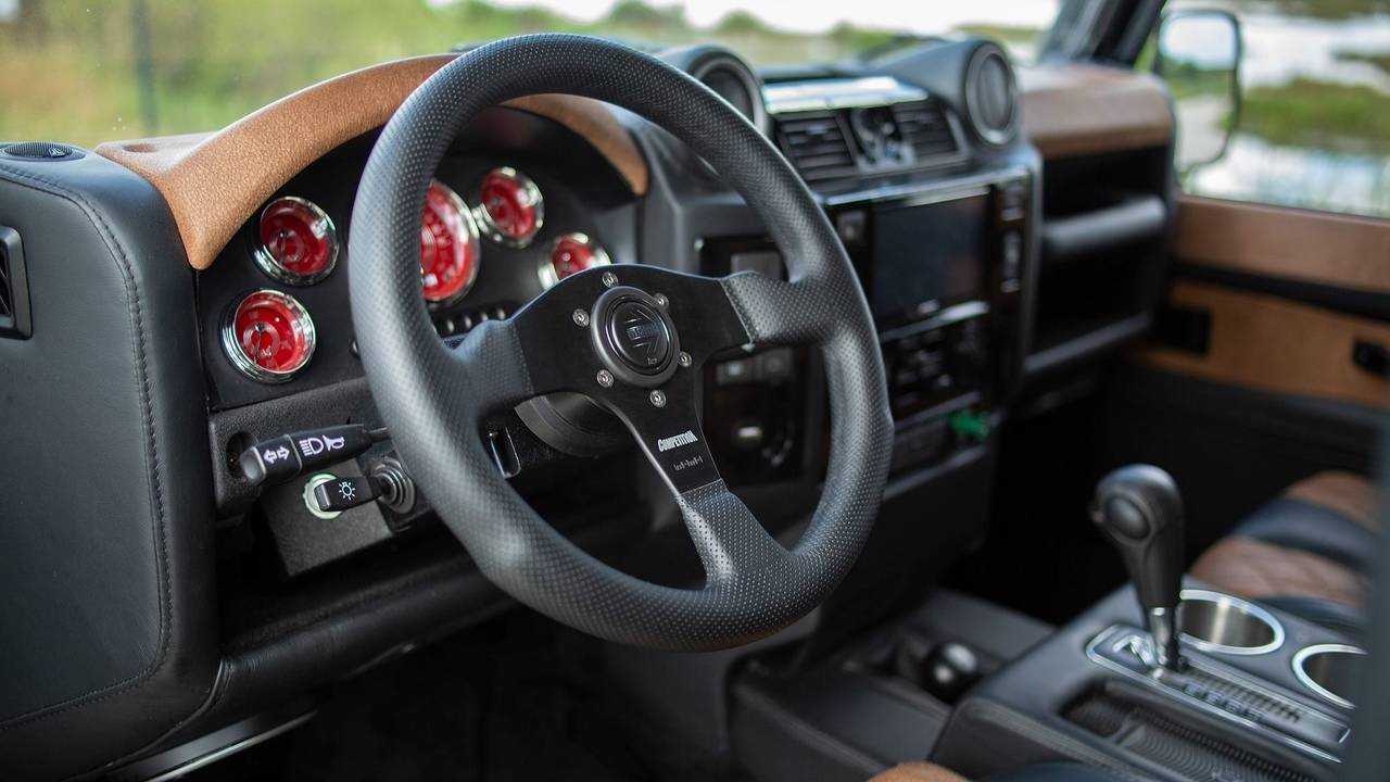 Land Rover Defender con motor de Corvette