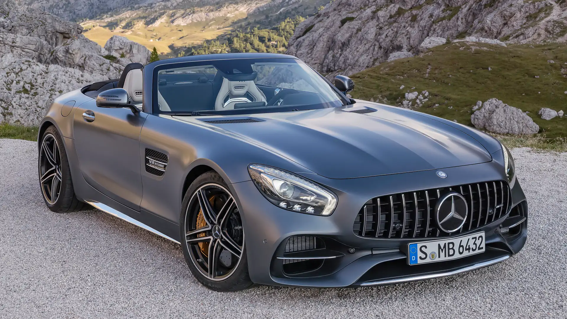 Mercedes Amg Gt Roadster Paris Fuari Lansmani Oncesi Gozler Onune Cikti