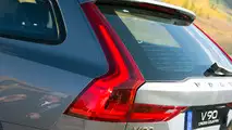 2017 Volvo V90 Cross Country