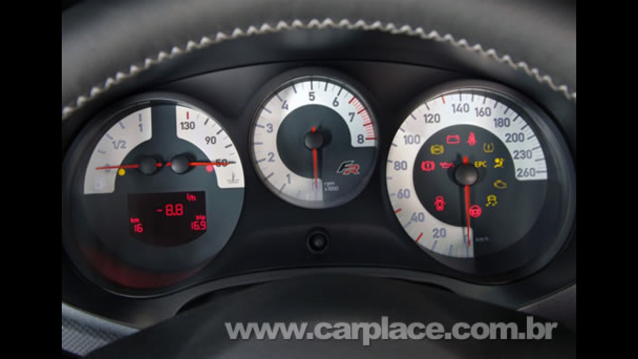 Seat Leon: Hatch médio esportivo espanhol pode chegar ao Brasil em 2009