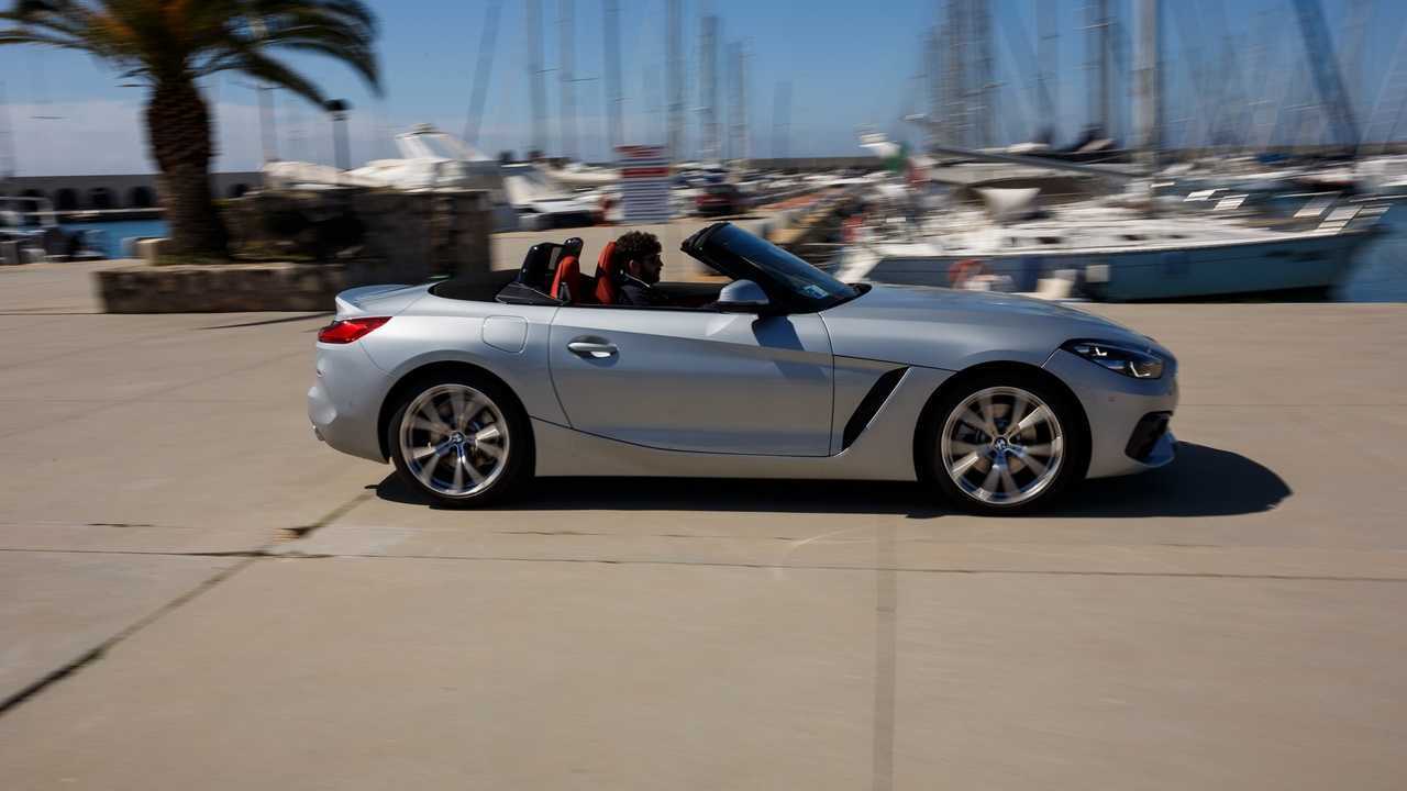 BMW Z4 la prova su strada ed in pista