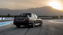 BMW E30 M3 by Redux