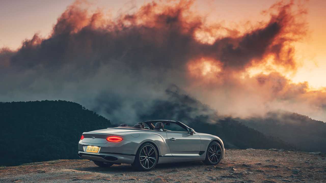 Bentley Continental GT Convertible 2020: first training