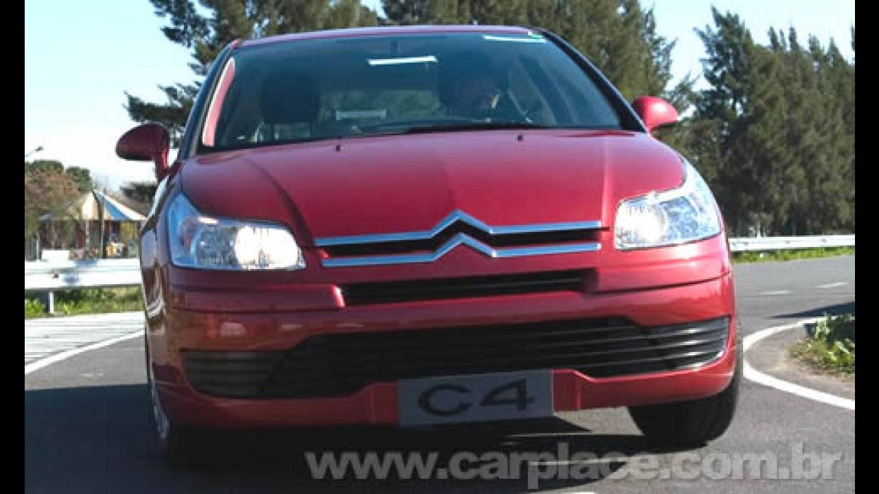 Citröen lança o C4 Hatch na Argentina - Carro chega ao Brasil em março de 2009