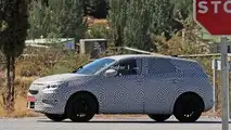 Opel C-Segment CUV Spy Pics