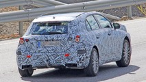 Muhtemel 2018 Mercedes-AMG A40 casus fotoğrafları