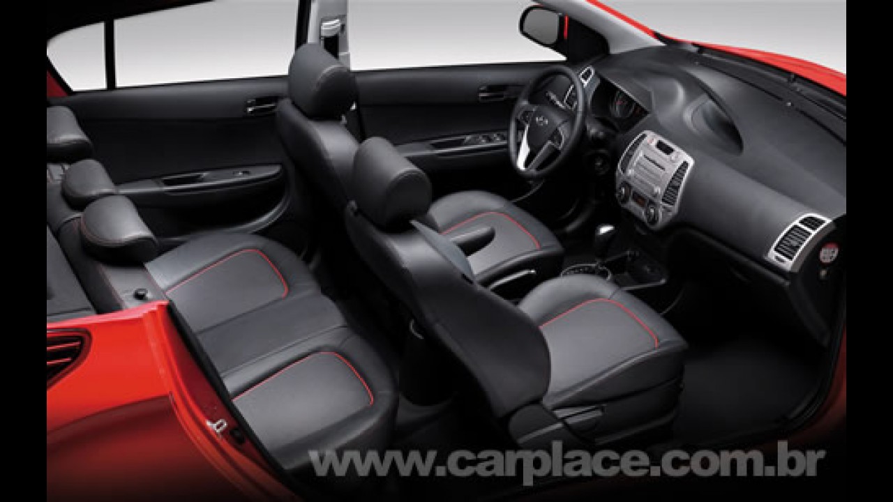 Hyundai divulga novas fotos e vídeo do compacto i20 - Veja imagens do interior