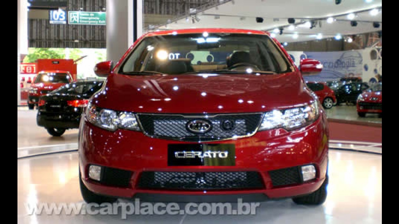 Salão do Automóvel 2008 - Novo Kia Cerato chega em 2009 e pode ser Flex