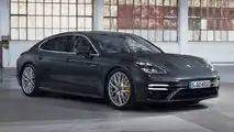 2021 Porsche Panamera Turbo S E-Hybrid Front 3/4