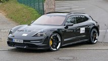 Porsche Taycan Cross Turismo casus fotoğraf