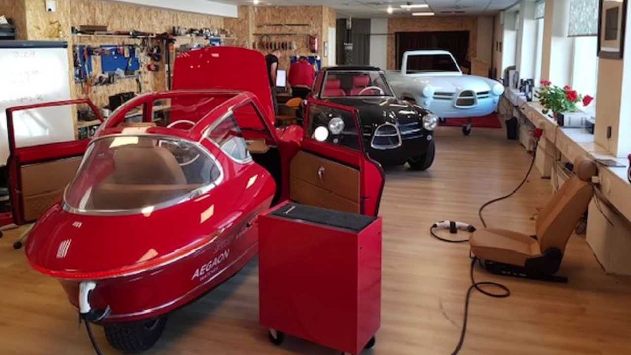 Sandy Munro Tries To Show Three-Wheelers Can Be Safe To Get Tesla Onboard