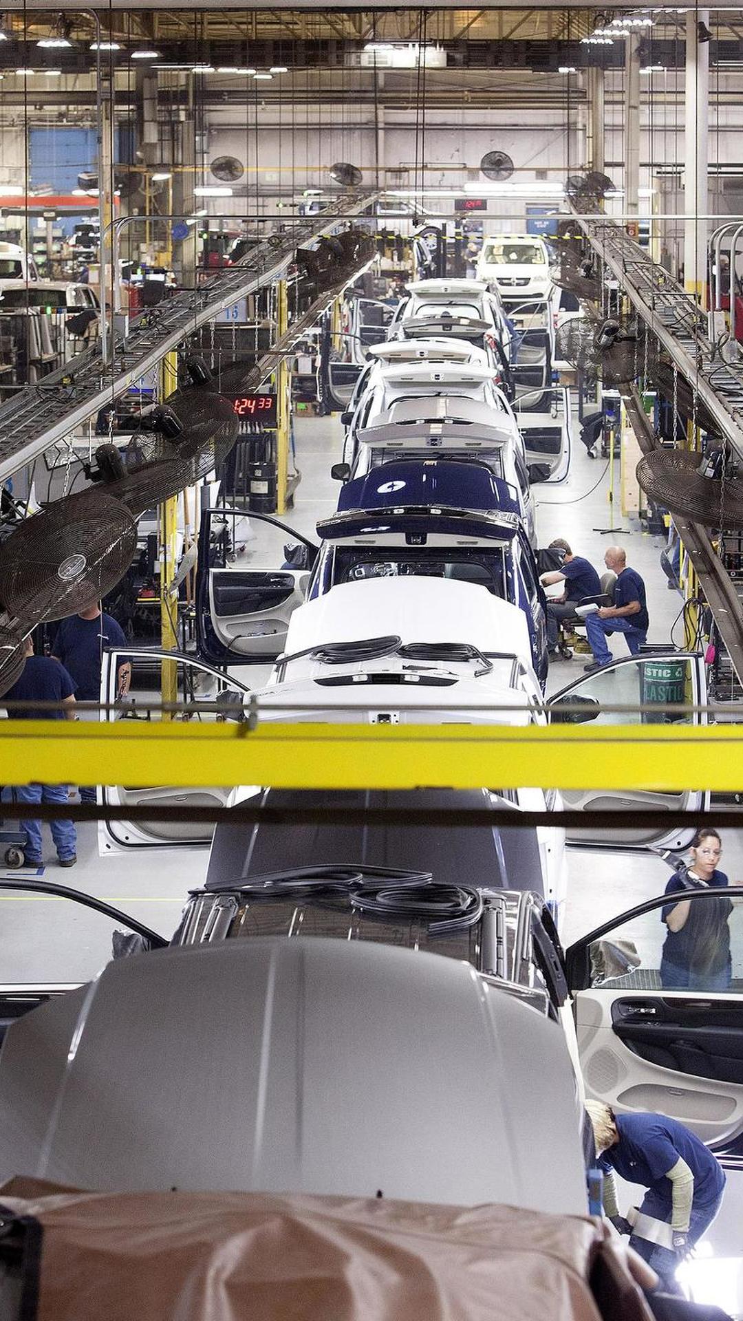 BraunAbility and Ford unveil wheelchairaccessible Explorer