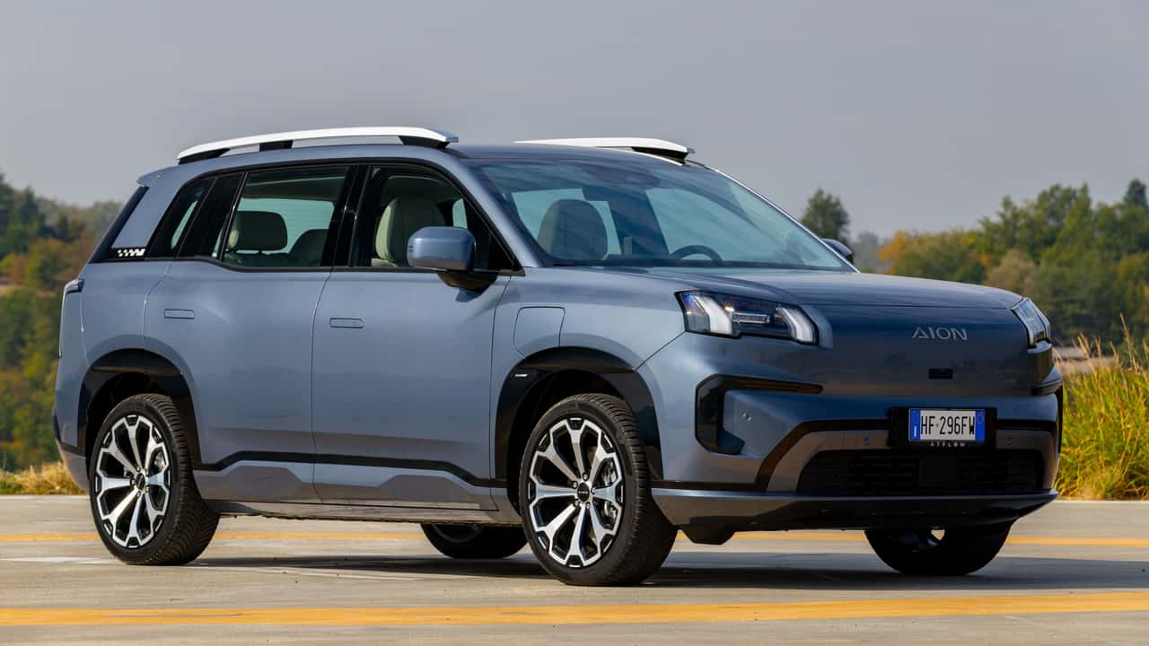 Il SUV cinese che punta su 510 km e costa meno di 34.000 euro