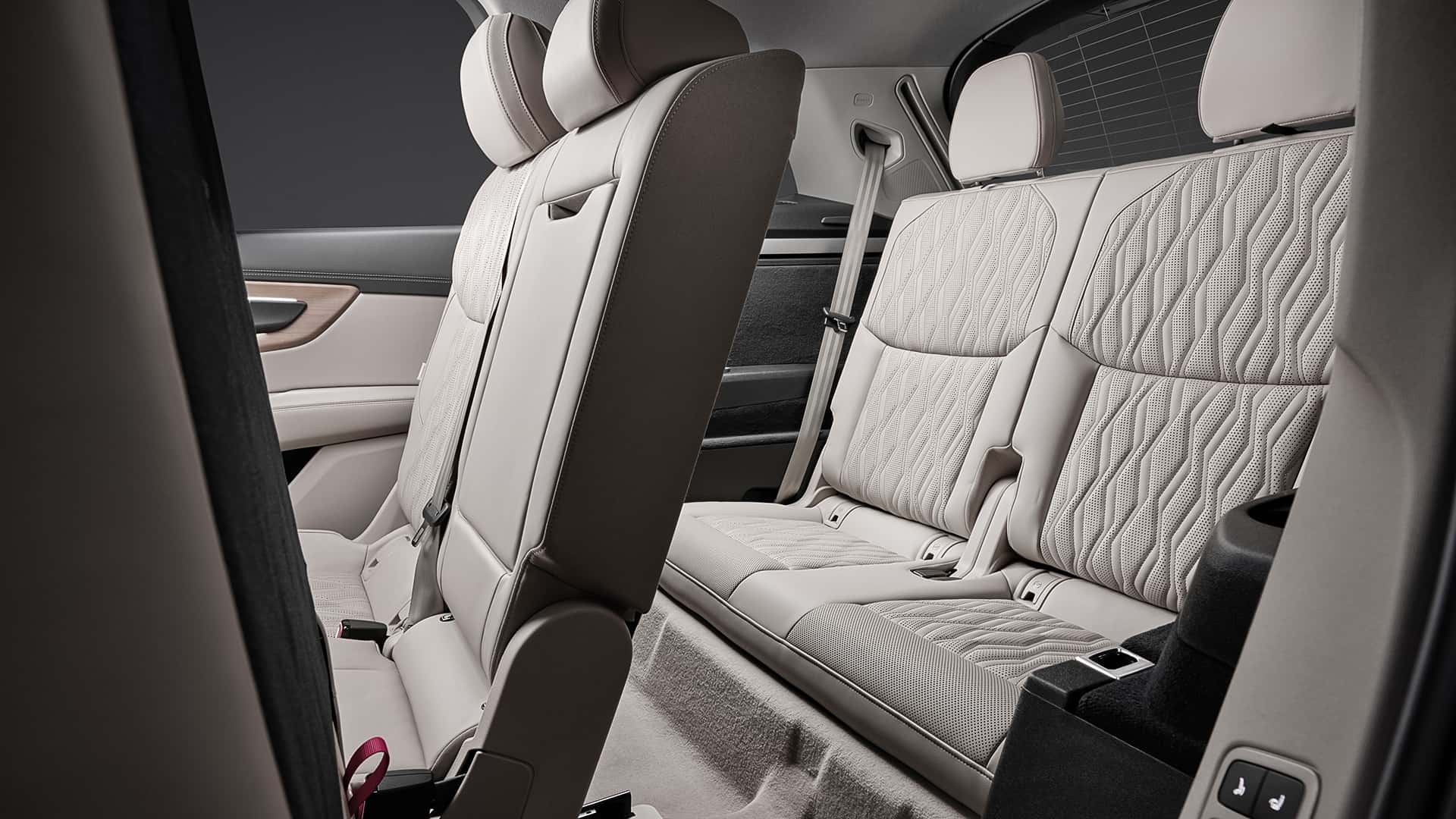 audi-q7-2026-interni-e-bagagliaio.jpg
