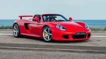 Porsche Carrera GT in Rosso Guards