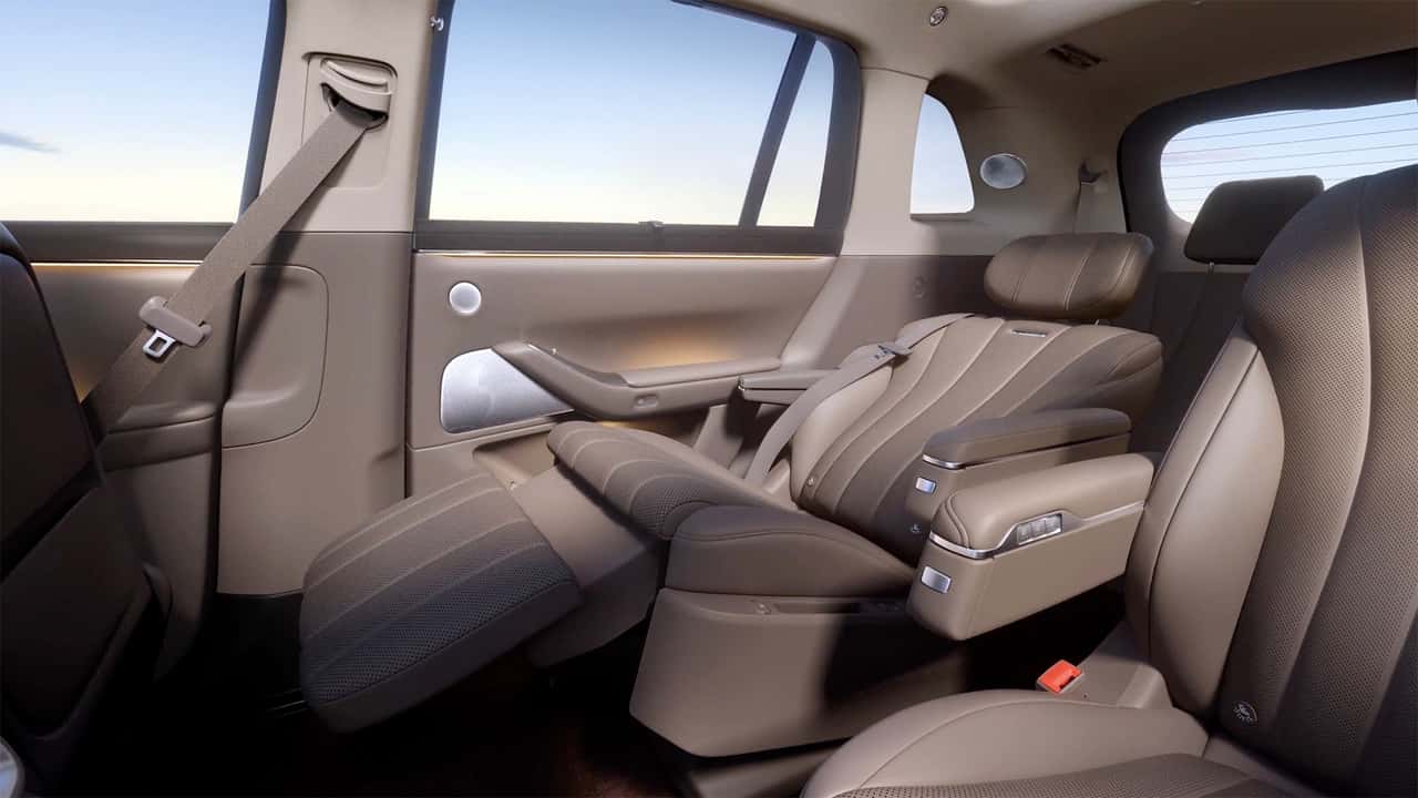 Aito Zero-Gravity Seats