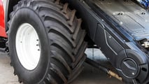 Scelta tra pneumatici VF in primo equipaggiamento o retrofit su mietitrebbia per bilanciare compattazione del suolo, costi operativi e ritorno economico