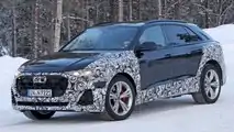 Rejuvenecimiento facial delantero de invierno del Audi Q8 3/4