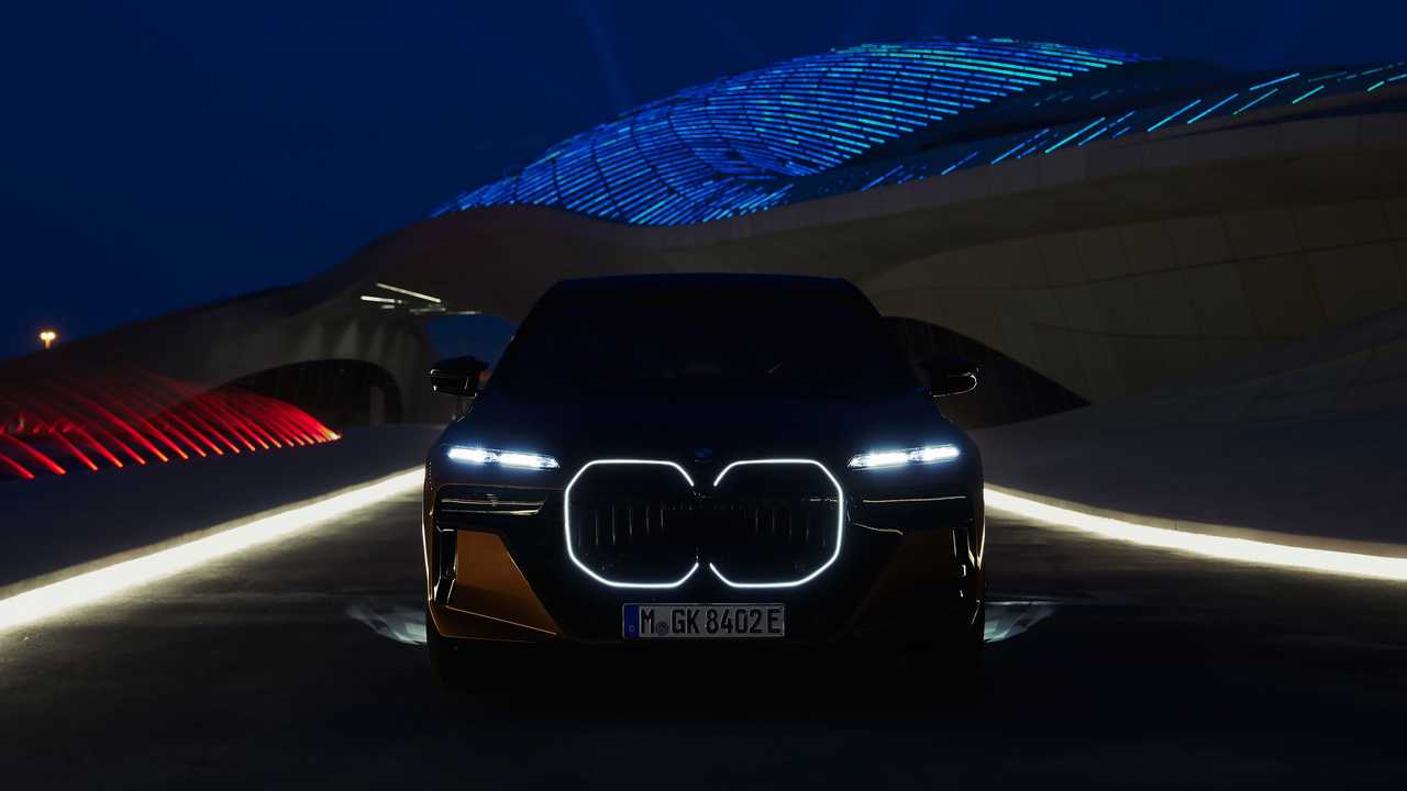 BMW i7 M70 xDrive (2023)