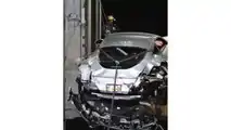 Une Ferrari Roma tombe d'un ascenseur chez un concessionnaire