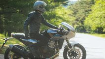 Honda Hawk 11 - Right Side Riding 2