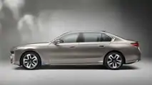 2022 BMW i7