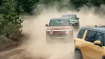 Rivian R1S abseits der Straße