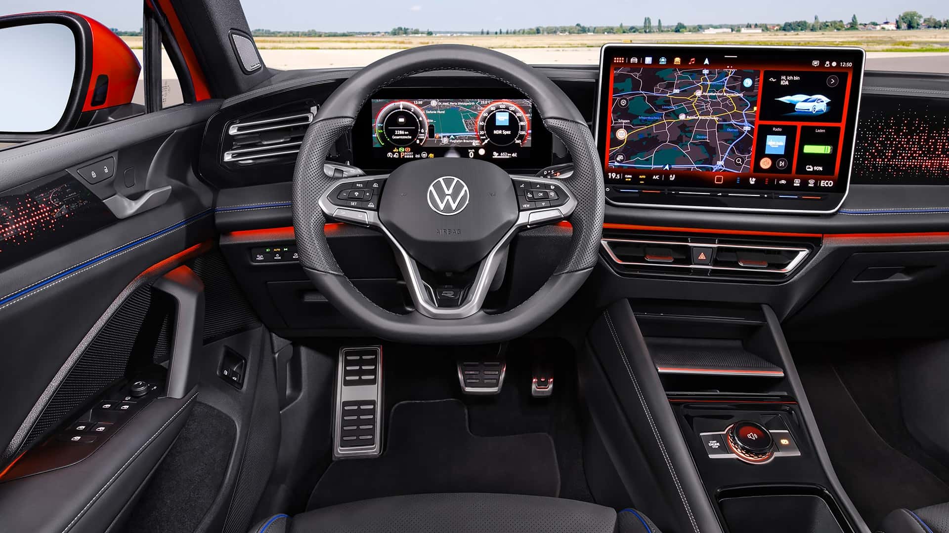 https://cdn.motor1.com/images/mgl/8ANAJe/s1/vw-tiguan-2024.jpg