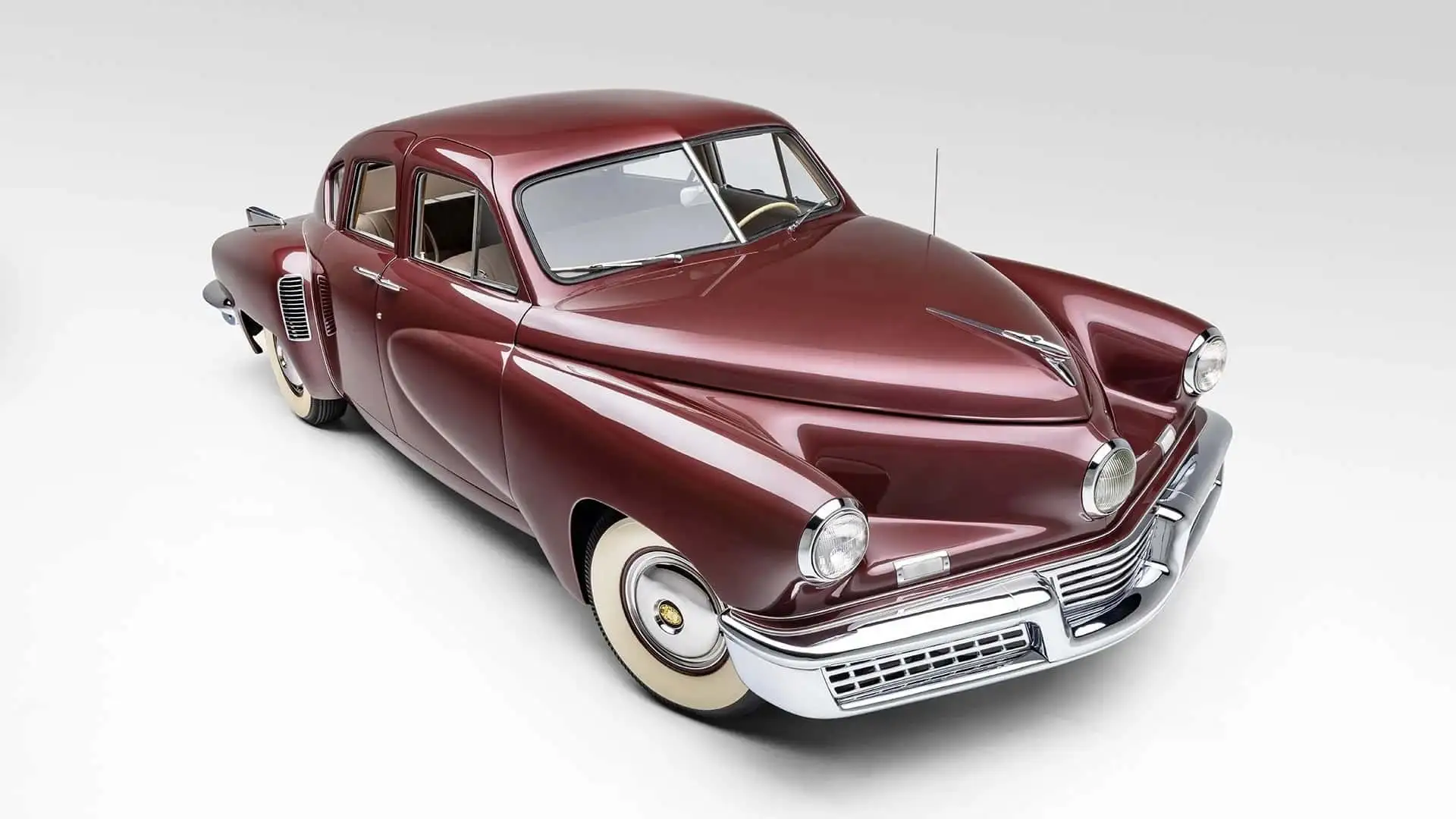 70's Vintage FORD CORNELIS フロッキージャージ Exclusivo: mais um Tucker chega ao Brasil com destino ao museu