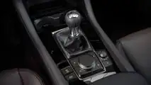 Mazda 3 e-Skyactiv G 140 (2025) im Test