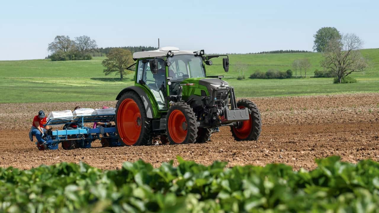 Fendt e100 elettrico in applicazioni da media potenza