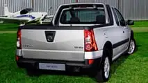 Nissan NP200 (traseira)