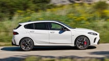 BMW M135 xDrive 2026 - fotos oficiais 